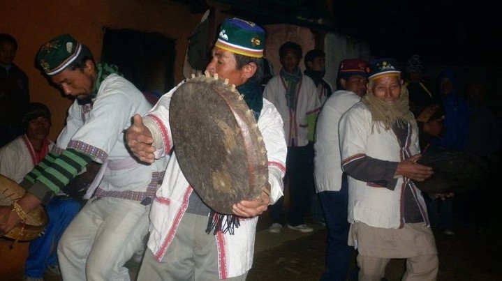 Monks and Drums in Doramba